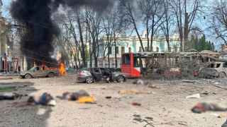 Последствия российского удара по Сумам в апреле, когда погибло более 30 человек