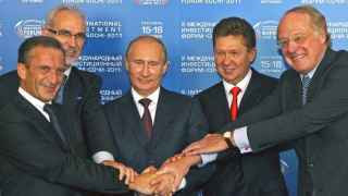 Анри Прольо — крайний слева