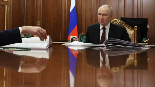 Пока что путинские промахи не играют на руку оппозиции, тем более что ее и нет