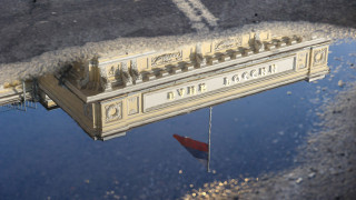 Малый бизнес, чтобы выжить, пытается стать невидимым для регуляторов