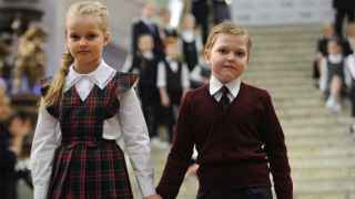 Выставка школьной формы российских производителей в «Детском мире» на Воздвиженке