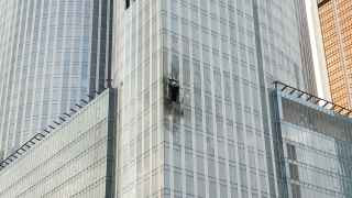 Башня в «Москва-Сити» после атаки дрона