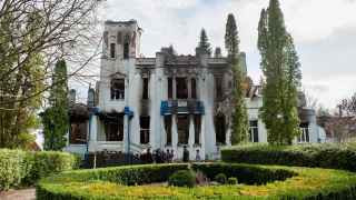 Шаровский замок (усадьба Леопольда Кенига, одного из богатейших предпринимателей Российской империи) в городе Тростянец Сумской области.
