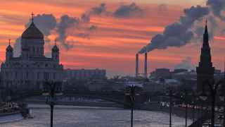 Бизнесу остается только молиться об экономической оттепели