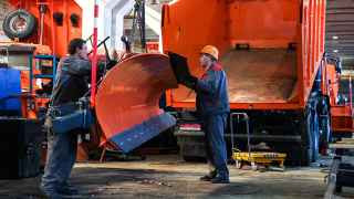 Сейчас в Россию приезжает то, что закуплено по максимальному курсу