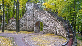 Башня-руина в Царицыно