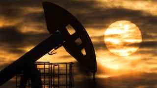 Поток нефтедолларов сильно обмелел