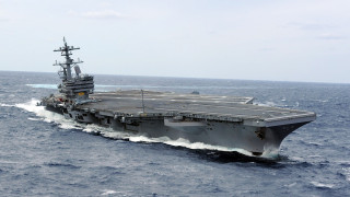 Американский авианосец George H.W. Bush