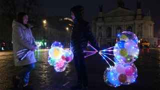 «В целом блэкаут – это не конец света. Это очень сложное событие как для энергетиков, так и для потребителей, потому что ограничения энергоснабжения могут быть очень продолжительными. Но в целом для потребителя эта картина уже знакома: ограничение энергоснабжения какое-то время, проблема со связью и другими сервисами», – рассказал глава «Укрэнерго».