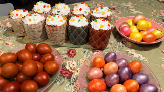 Традиция печь куличи – в том, чтобы не думать, почему нужно печь куличи