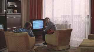 Сцена из фильма «Москва слезам не верит», 1980