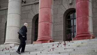 Антти Пелттари на лестнице парламента