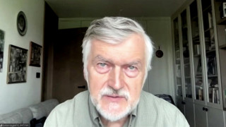 Андрей Клепач верит, что в России может быть увеличение инвестиций и изменение качества развития: преодоление демографических ограничений, расширение среднего класса, развитие науки, образования и здравоохранения, лидерство в ряде передовых технологий и опережающий рост внутреннего спроса