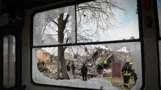 Город Запорожье на юге Украины после ракетного удара России.