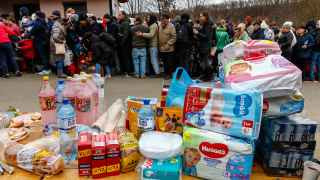 Беженцы из Украины на границе со Словакией.