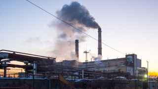 Улан-Удэ. Вид на здание ТЭЦ-1, где произошел пожар. 