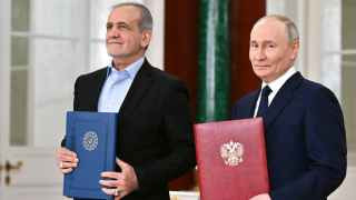 Владимир Путин и Масуд Пезешкиан