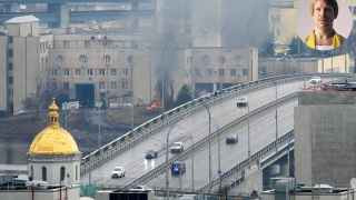 «Я призываю вас остановить эту катастрофу. Я призываю вас не участвовать в этой убийственной войне. Нам никто не нужен, мы сами хотим вершить нашу судьбу.»

На фото: Киев в день объявления военной операции РФ на Украине.