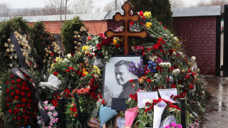 Могила Алексея Навального на Борисовском кладбище в Москве