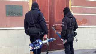 Эти инструменты проникновения в память, к счастью, совершенно неэффективны