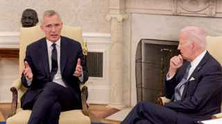 Генсек НАТО Йенс Столтенберг и Джо Байден