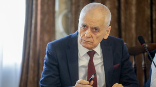 Геннадий Онищенко