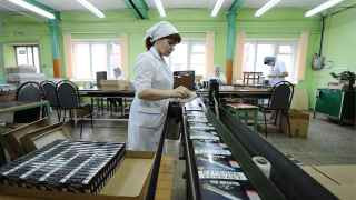 Самые большие зарплаты – в табачной промышленности