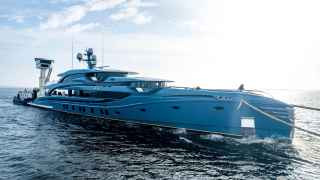 Суперяхта PHI бизнесмена Сергея Науменко