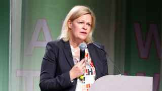 Министр внутренних дел Германии Нэнси Фезер