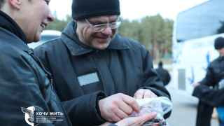 Мария Колесникова и Виктор Бабарико после освобождения