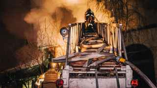 Тушение пожара после российского обстрела в Харькове