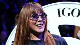 Анита Цой внесена в список исполнителей, поддерживающих путинский режим. Сайт под названием «they love war» создали украинские активисты. 

На марафоне «Za Россию» Цой выступила в пяти городах. За каждый выход на сцену ей заплатили по миллиону рублей.