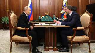 Владимир Путин с главой компании «Аэрофлот» Сергеем Александровским