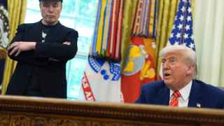 Маск стал в позу, у Трампа нижайшие рейтинги...