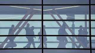 Европейцы отнюдь не видят в релокантах важную часть своей жизни