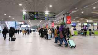 Россияне не прочь отдохнуть от слабого рубля