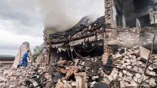 В результате взрыва на Загорском оптико-механическом заводе в Сергиевом Посаде 9 августа один человек погиб, восемь пропали без вести, более 80 получили ранения. Повреждены 92 жилых дома, 30 частных и садовых домов, суд, две школы, спортивный комплекс, 13 магазинов и три производственно-складских объекта.