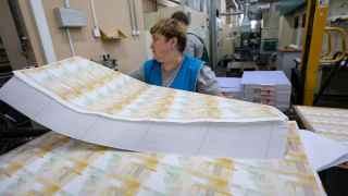 Только успевай печатать. Наличных становится на 2 триллиона рублей в год больше