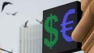 Деньги россиян возвращаются из дальних и ближних стран