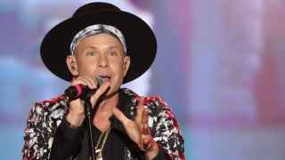 Митя Фомин в своих соцсетях не анонсировал патриотические выступления. Не писал он и про события последних двух месяцев в целом. 

Но это не помешало ему выступить на марафоне за 1 млн рублей. 
