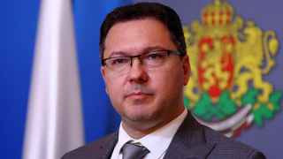 Даниел Митов