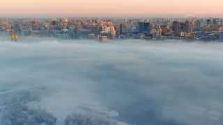 Новосибирск. Вид на Центральный район города. 

В городе объявлен режим неблагоприятных метеоусловий, известный как режим «чёрного неба» до 11 февраля, а также зарегистрировано превышение уровня загрязнения в воздухе.