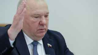 Следить за развитием гражданского общества поставлен, в частности, генерал Шаманов