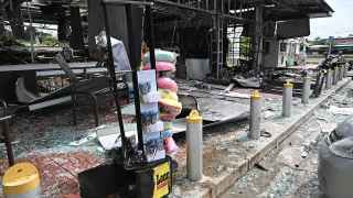 Разрушенная заправка на границе Тайланда с Камбоджей