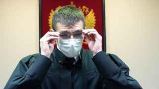 Судья Верховного суда РФ Олег Нефедов во время слушания о признании движения ЛГБТ экстремистским и запрете его деятельности на территории страны