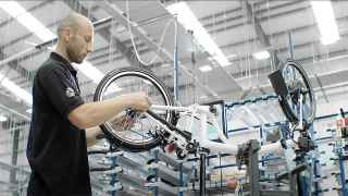 Подорожание и без того дорогих велосипедов Brompton (на фото) обеспокоит немногих — в отличие от роста цен на бытовые товары