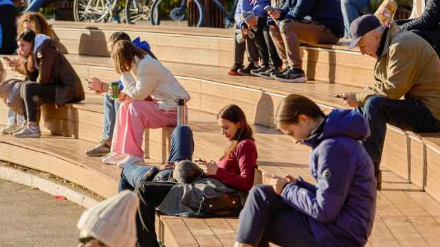 Число отправленных на неполный график работников в России установило рекорд с ковидного 2020 года