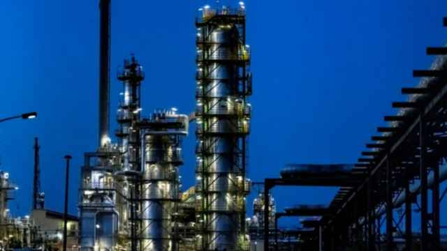 Единственный НПЗ Грузии решил отказаться от российской нефти из-за угрозы санкций ЕС