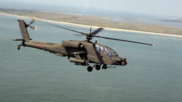 Американский военный вертолет Apache потерпел круш