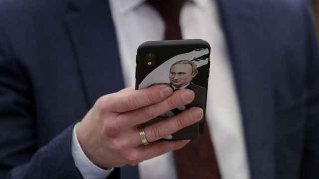«Суверенный» ИИ для российских чиновников оказался создан американскими программистами